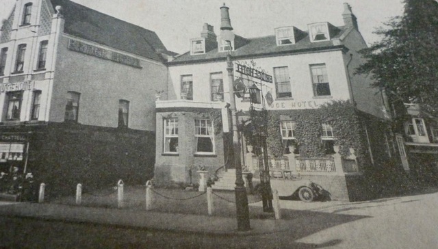 Bridge Hotel, Bedford