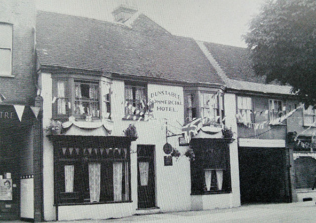 Commercial Hotel, Dunstable