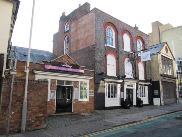 Fedora & Firkin, Luton