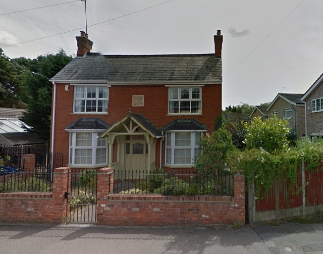 Commander In Chief, Maulden