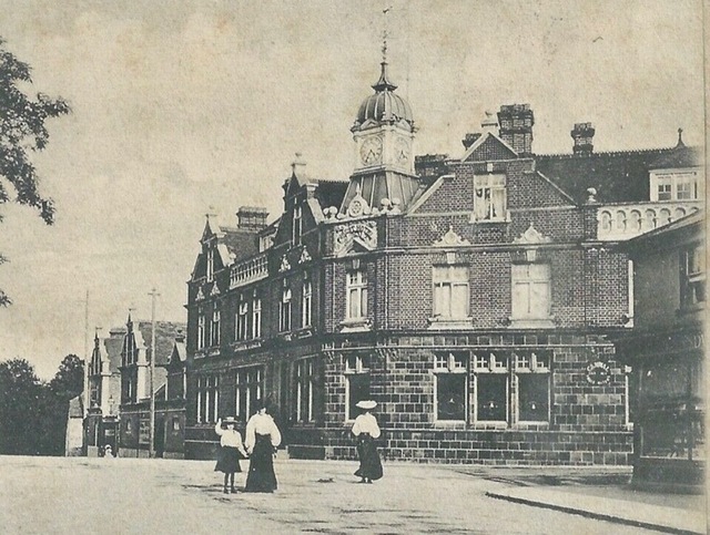 Royal Forest Hotel, Bracknell