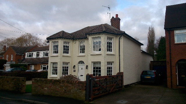 Bricklayers Arms, Holyport