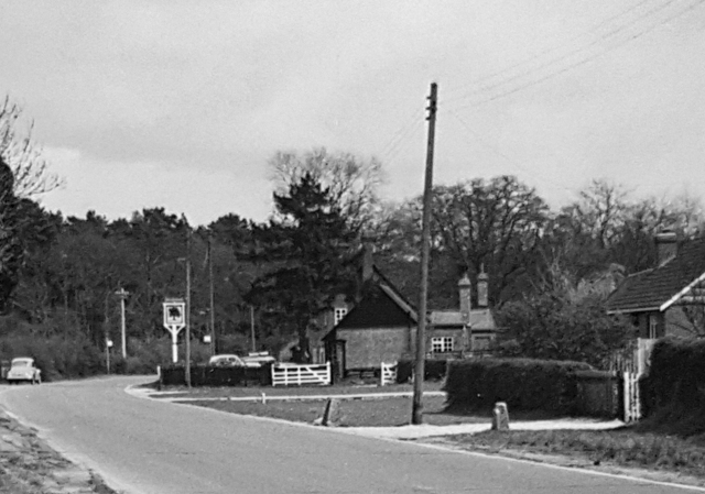 Round Oak, Padworth Common