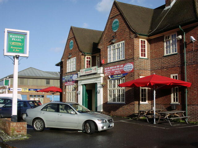 Four Horseshoes, Reading