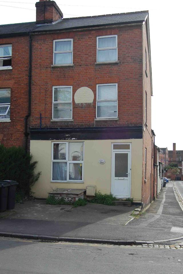 Golden Lion, Reading