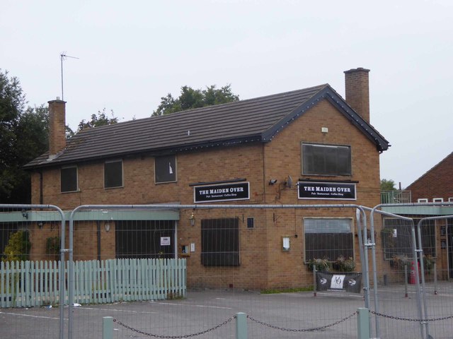 Maiden Over, Reading