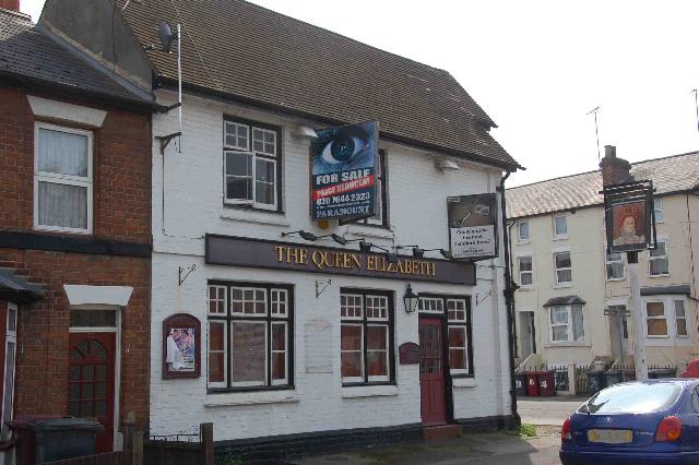 Queen Elizabeth, Reading