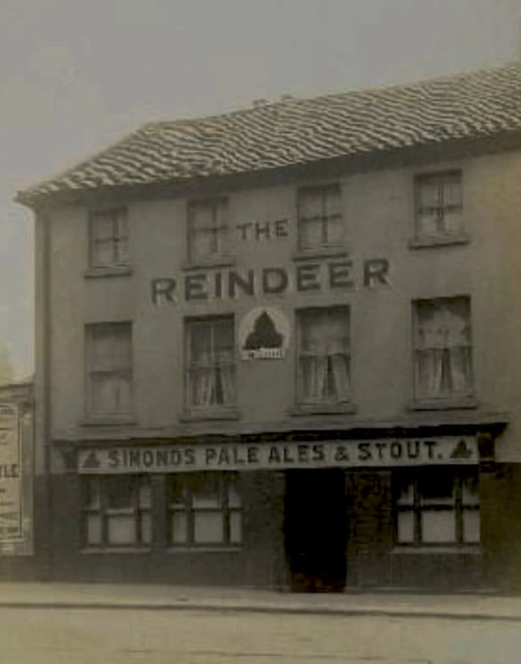 The Reindeer, Reading