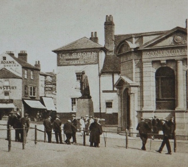 The Crown, Aylesbury