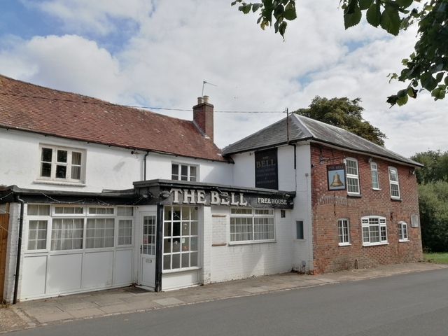The Bell, Chartridge