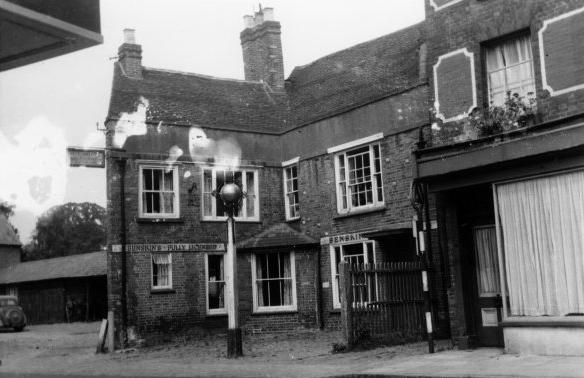 Golden Ball, Chesham