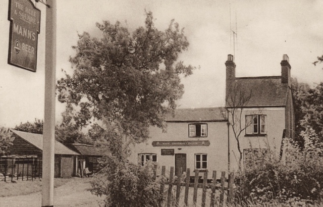 Rule & Square, Edlesborough