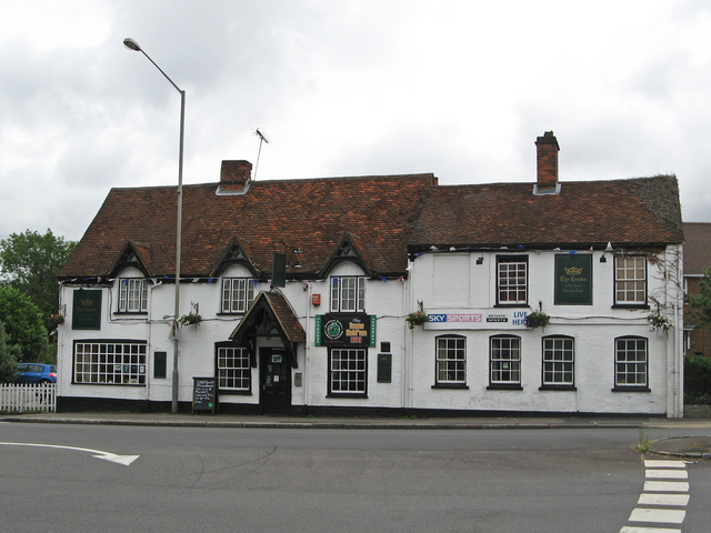 The Crown, Farnham Royal