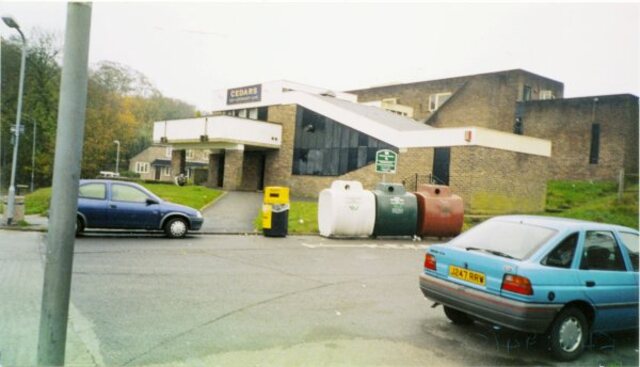 The Cedars, Hazlemere