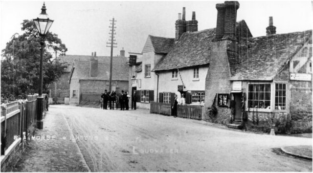 The Crown, Loudwater