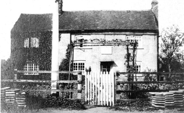 The Griffin, Mop End