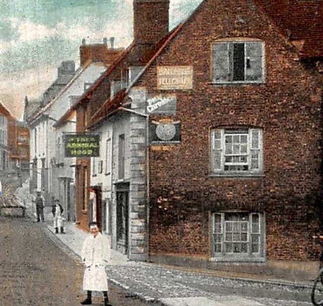 Admiral Hood, Newport Pagnell