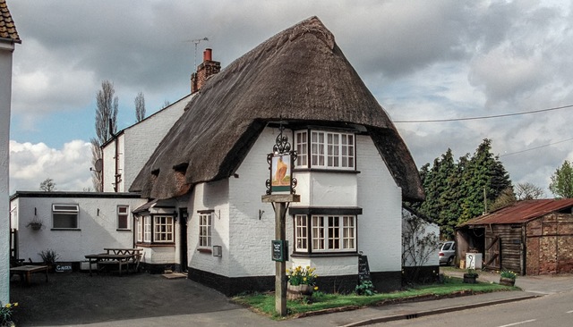 Old Hat, Preston Bissett