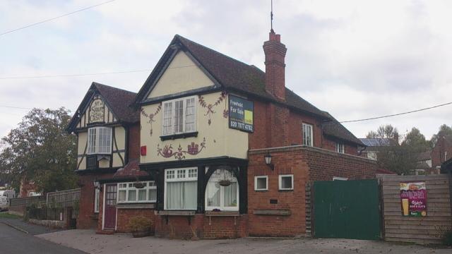 Swan & Castle, Quainton
