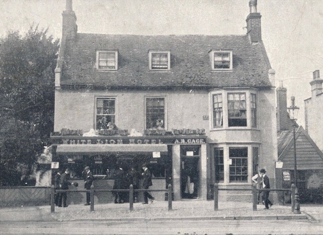 White Lion, Newmarket