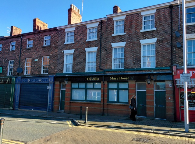 Crown & Cushion, Birkenhead