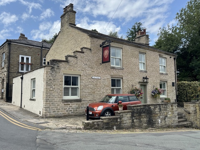 Red Lion, Bollington