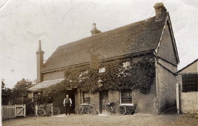 Davenport Arms, Calveley