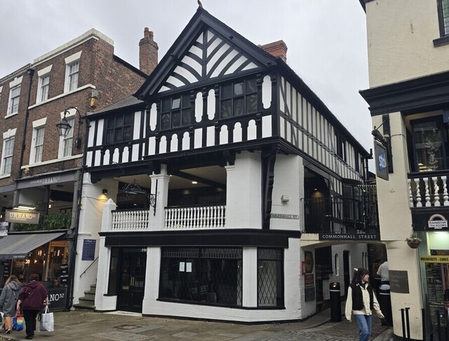 Harp & Crown, Chester