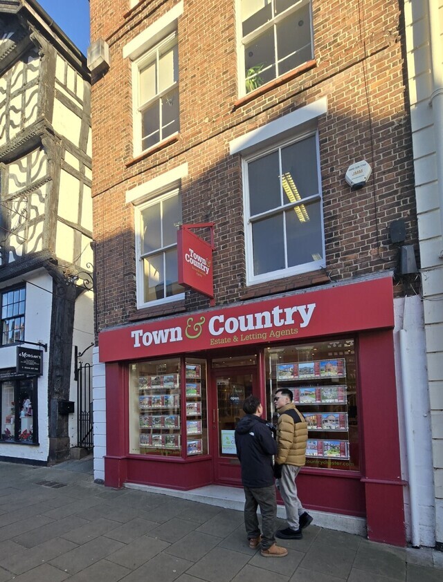 Hawarden Castle, Chester
