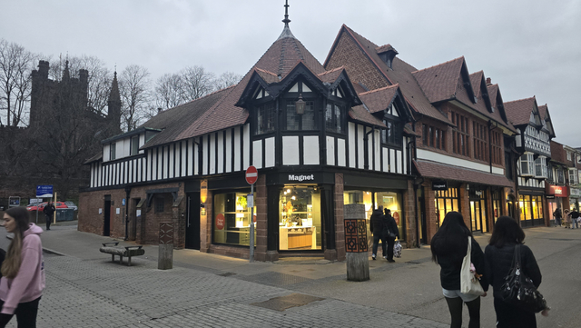 Yates Wine Lodge, Chester