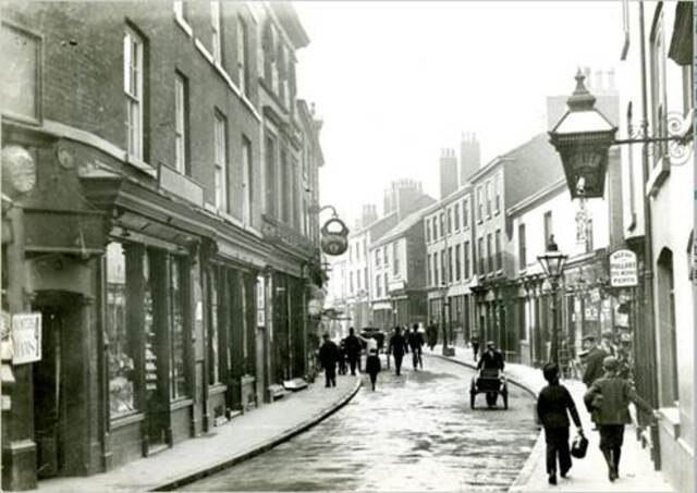 Golden Lion, Macclesfield