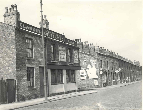 Lord Clyde, Stockport