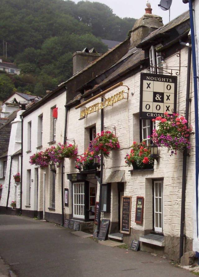 Noughts & Crosses Inn, Polperro