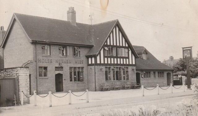 Rose & Crown, Creswell