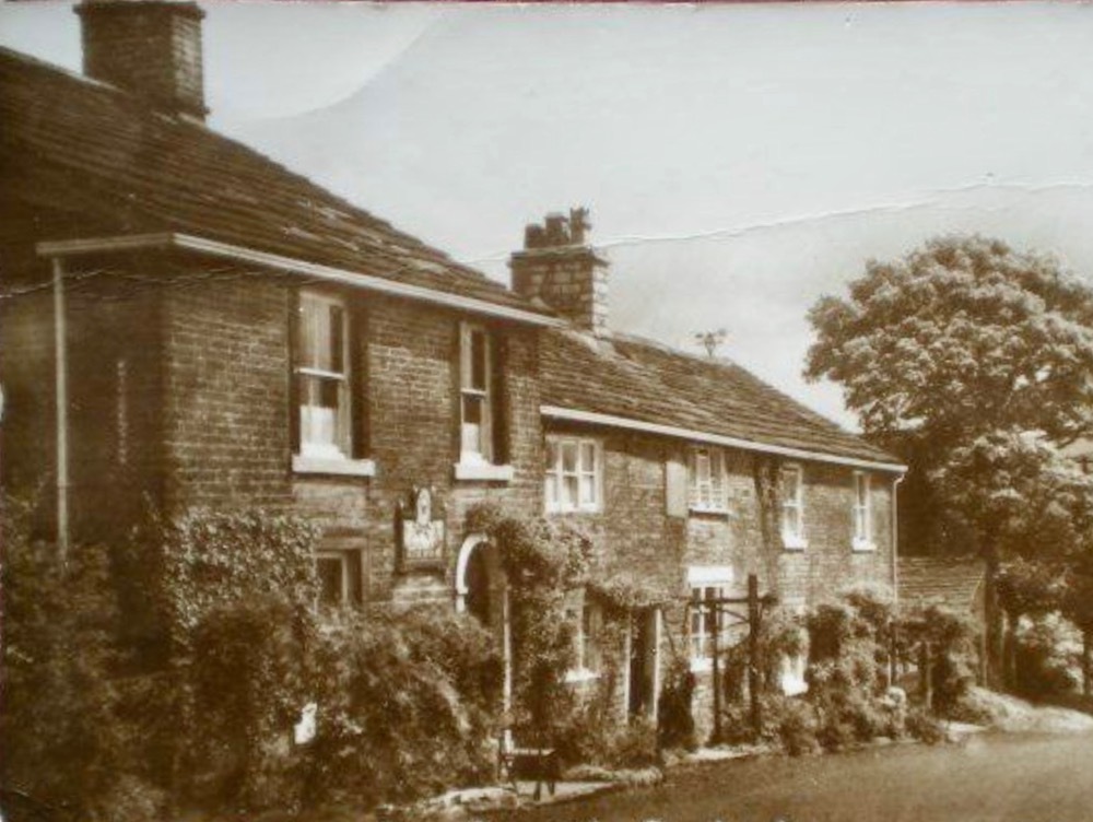 Hare & Hounds, Rowarth