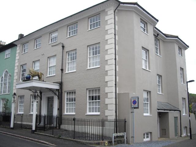 Golden Lion, Ashburton