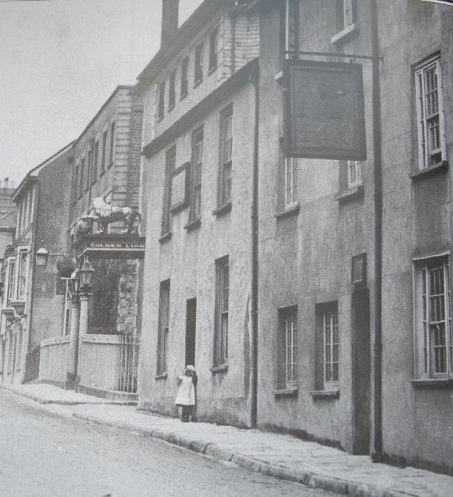 Golden Lion Tap, Ashburton