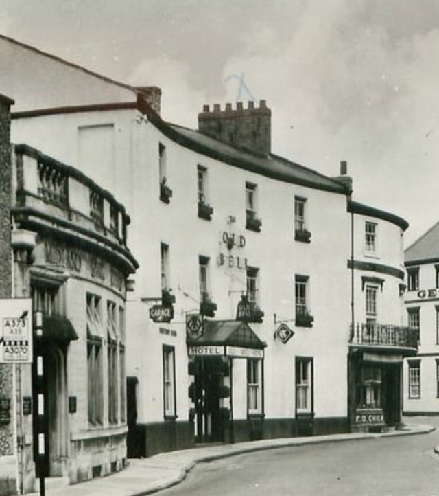 The Bell, Axminster