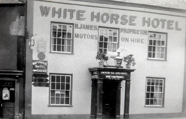 White Horse, Bampton