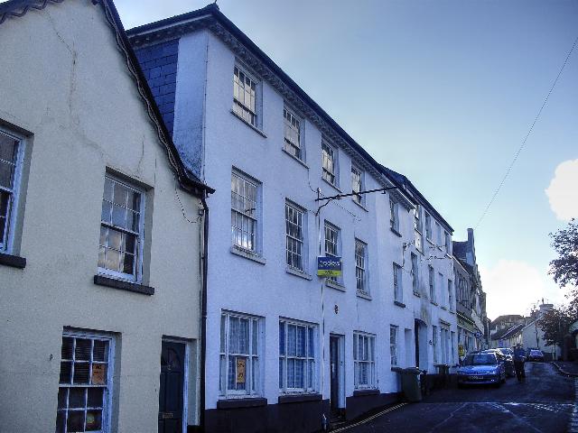 Golden Lion, Buckfastleigh