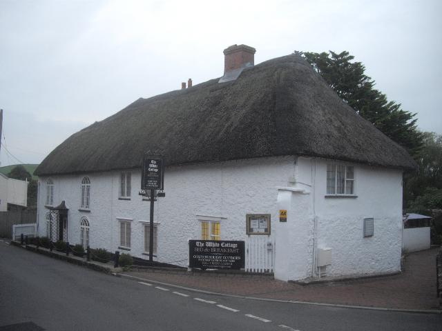 White Cottage Hotel, Colytonl