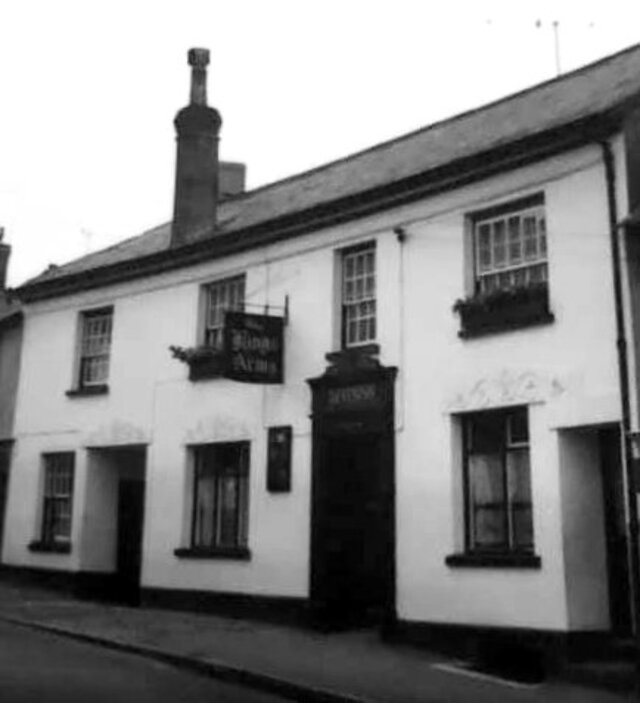 Kings Arms, Crediton