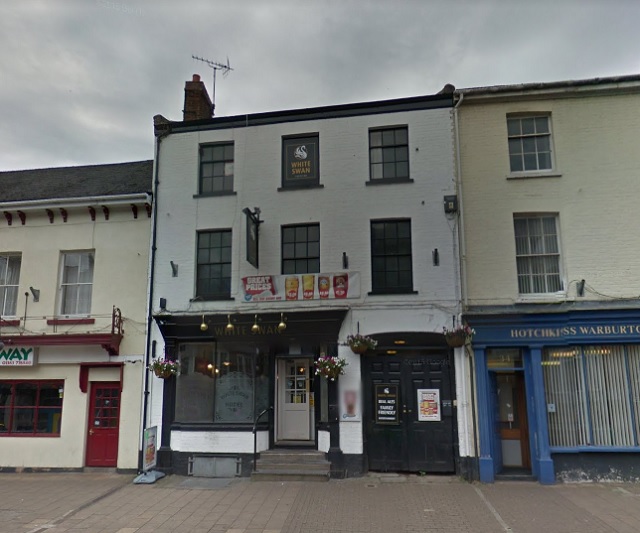 White Swan, Crediton