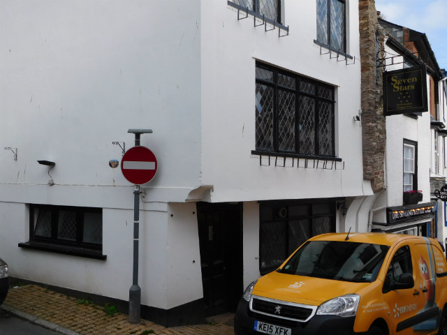 Seven Stars, Dartmouth