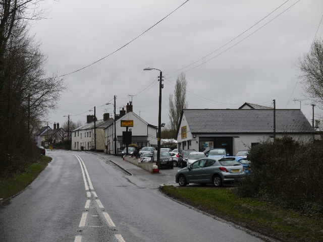 Half Moon, Half Moon Village