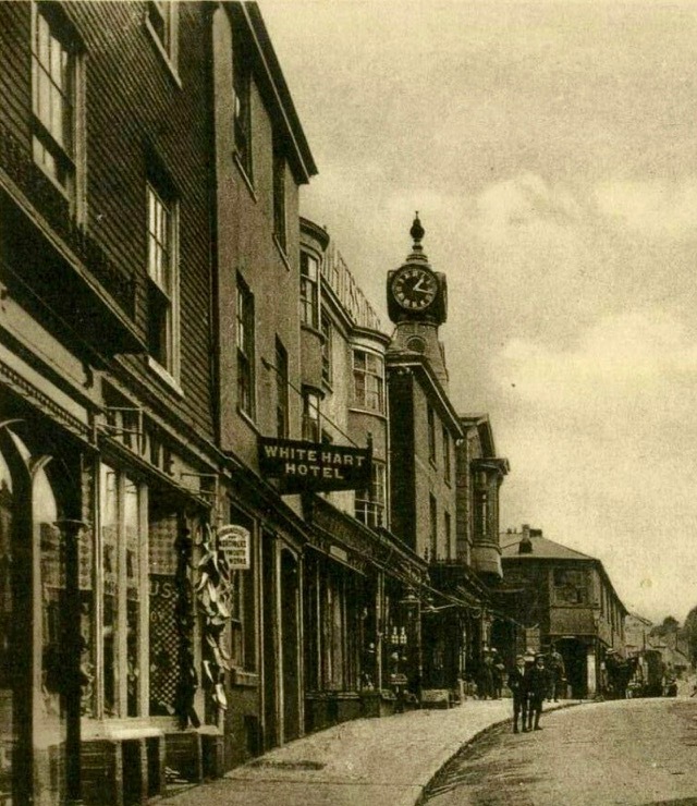 White Hart, Kingsbridge