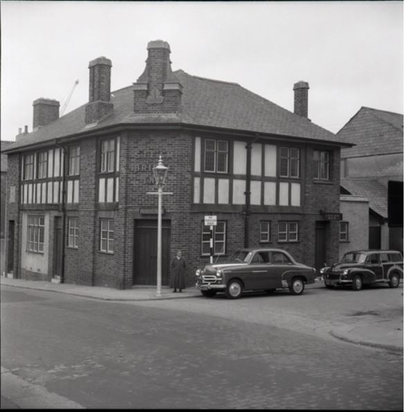 Steam Bridge Inn, Plymouth
