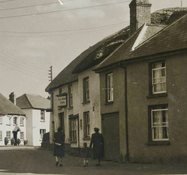 Hare & Hounds, Witheridge