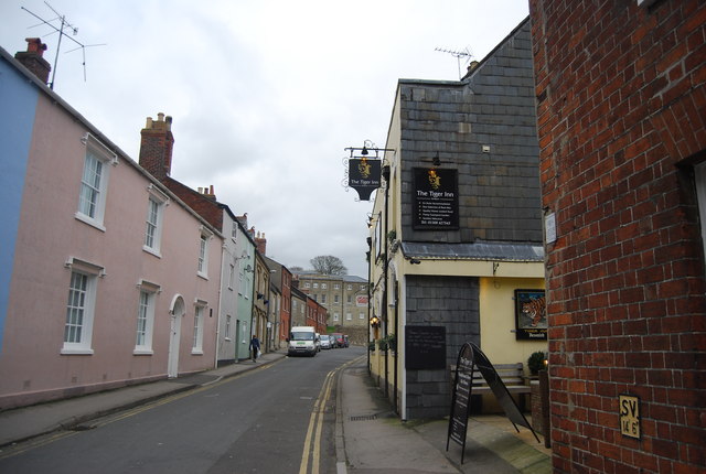 Seven Stars, Bridport