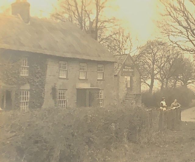 Fox Inn, Holwell
